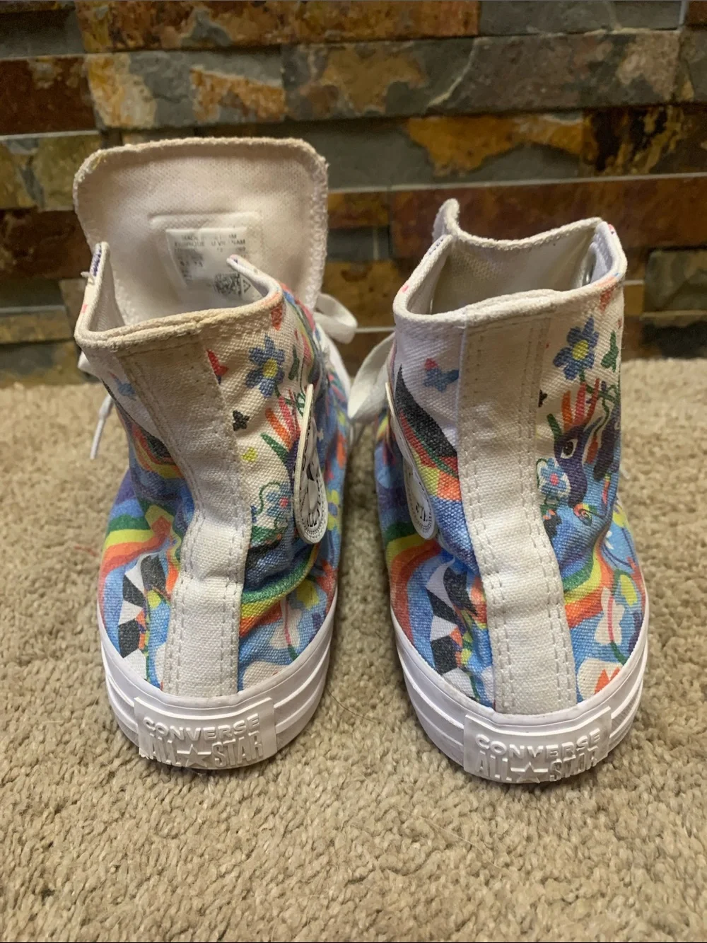Converse Chuck Taylor All Star High 'Pride' (170822C) men’s 5.5/ women’s 7.5